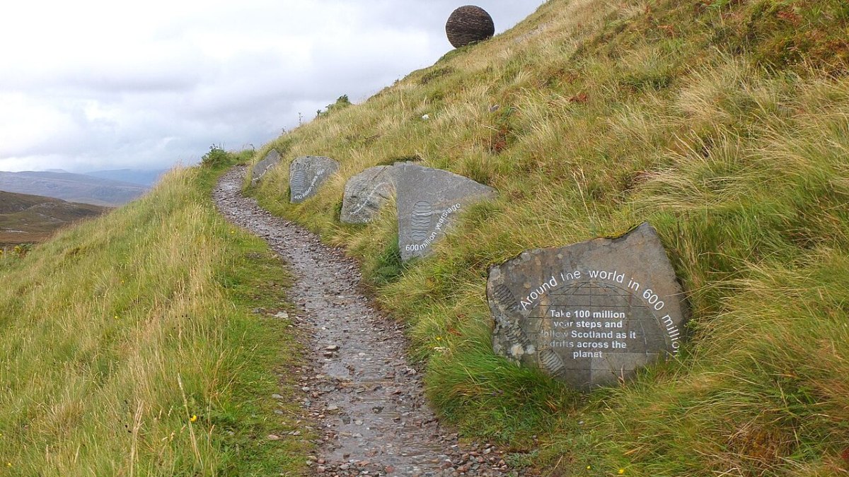 98 Million-Year-Old Fossil Discovery Could Be Largest Dinosaur Yet — Breaking Records