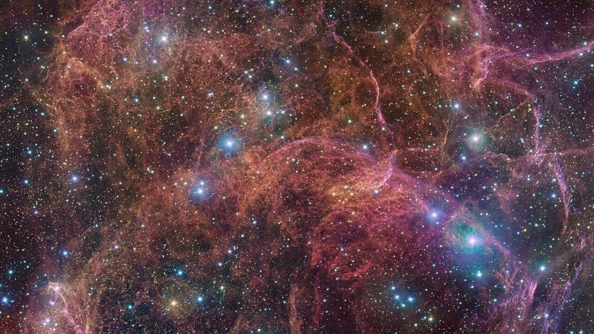 Spectacular Supernova Spotted 7,800 Light-Years Away—A Cosmic Phenomenon