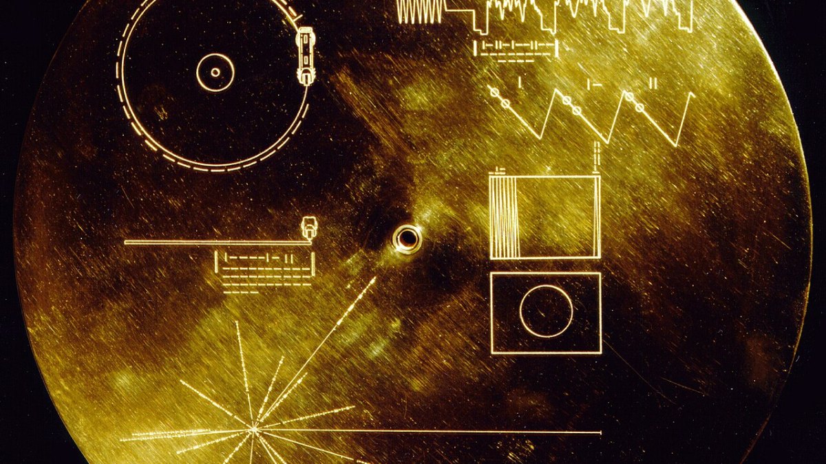 Voyager 1 Carries Humanity's Golden Record 24 Billion Kilometers Into Interstellar Space